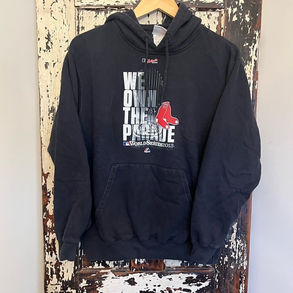 Men’s We Own The Parade 2013 World Series Boston Red Sox hoodie. Size small